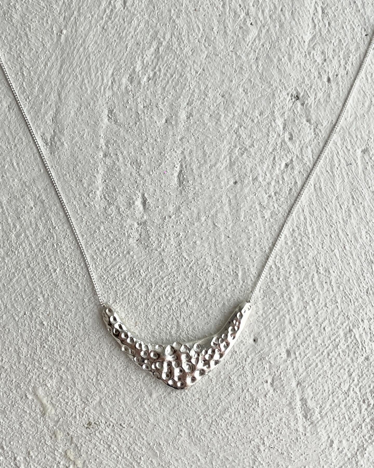 La Baie textured Necklace