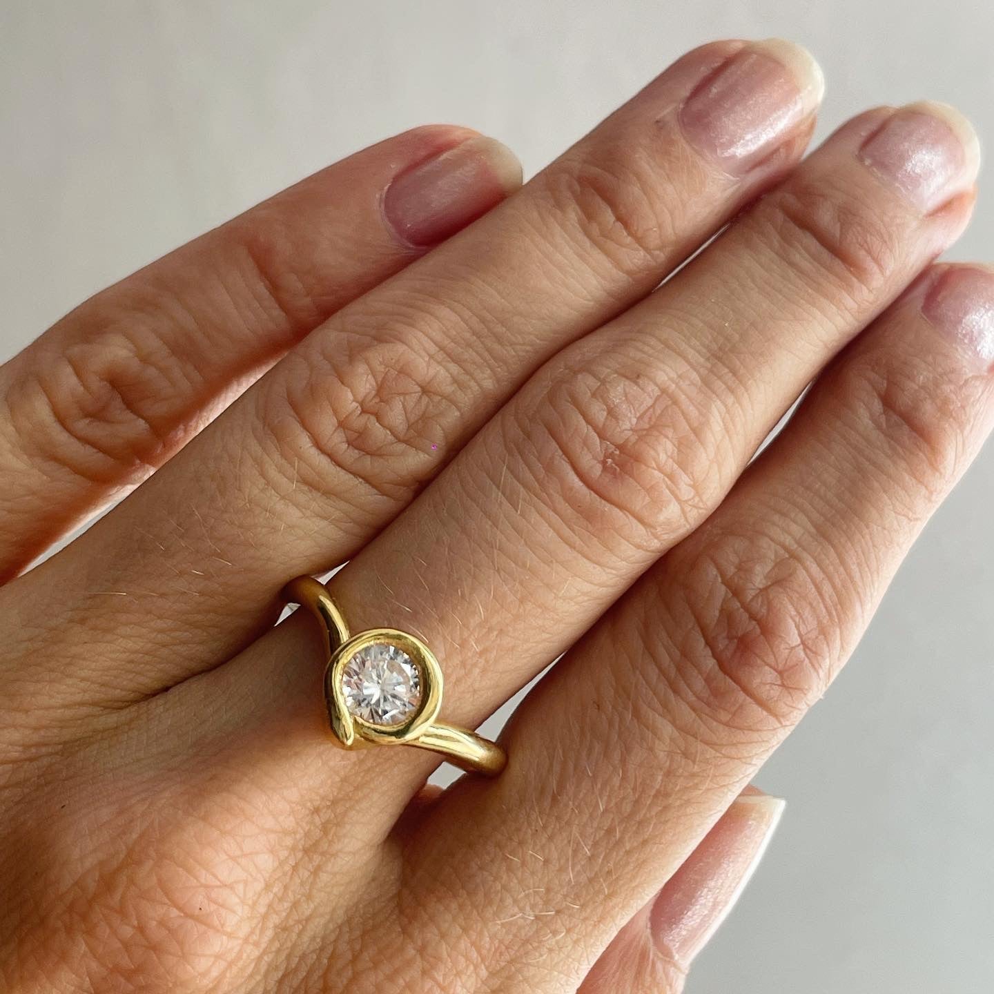 Solitaire V-shaped Stacking Ring