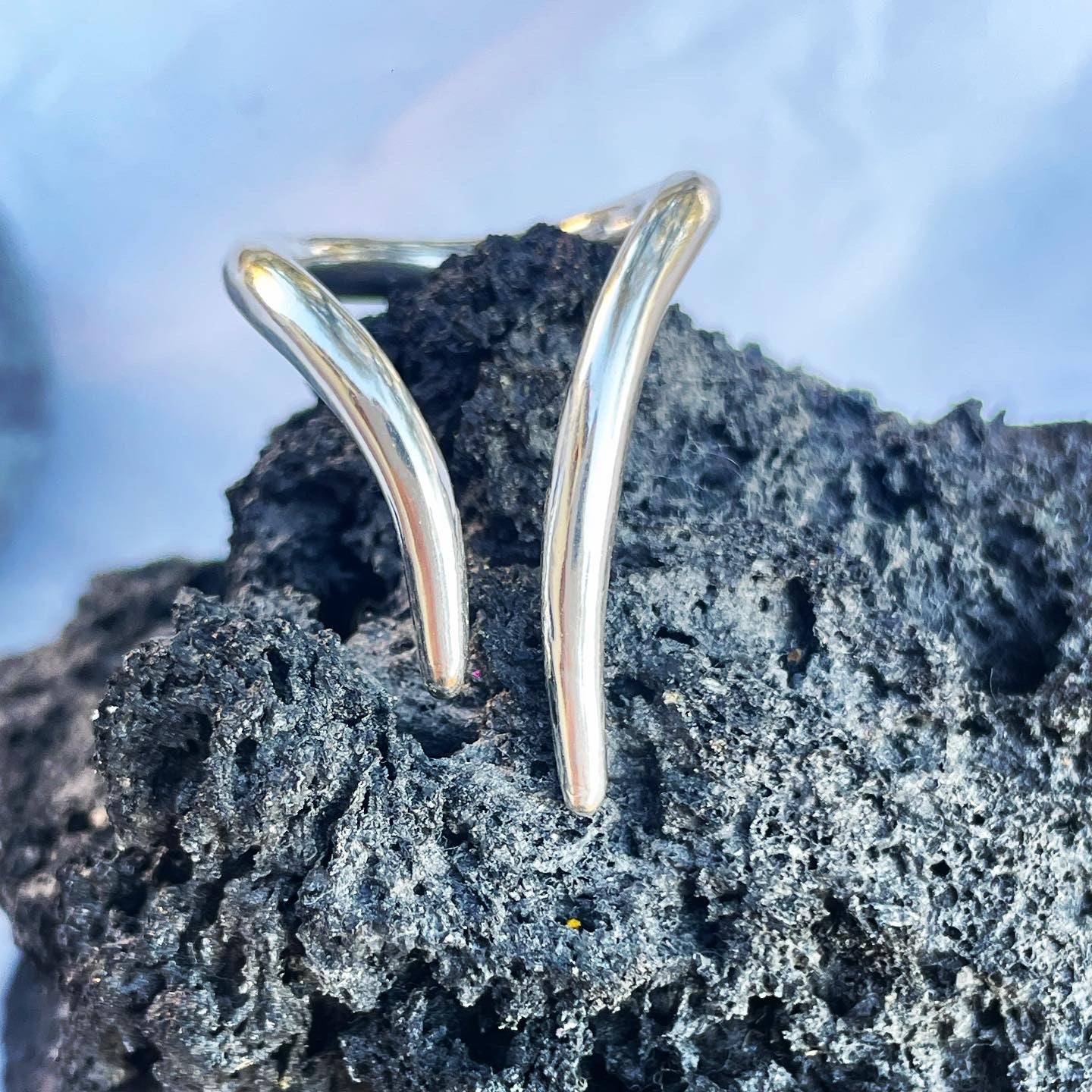 Anemone Stitch Long Thorns open Stacking Ring