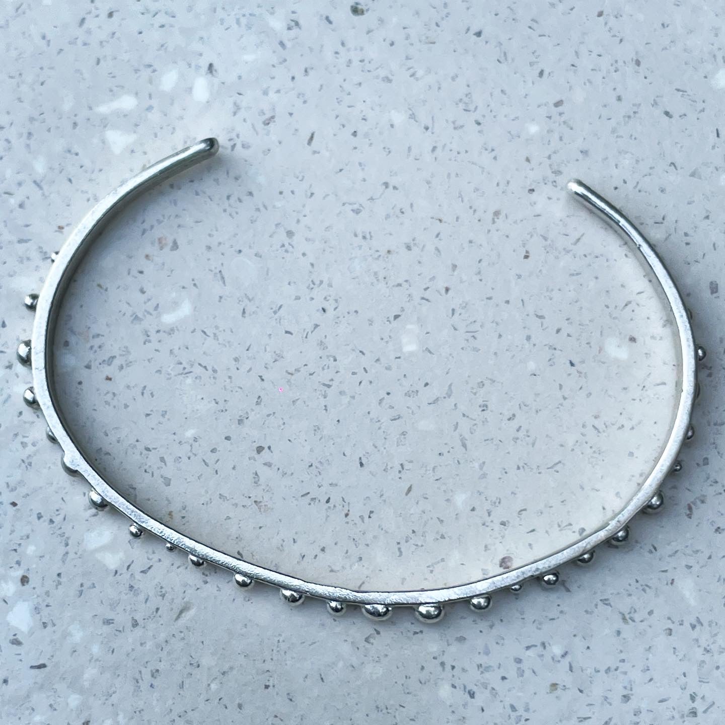 Light Raindrop Arm Cuff