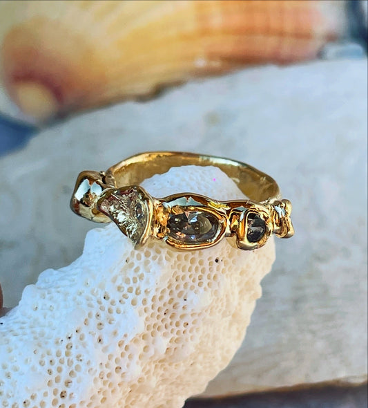 Encrusted Tiny Oyster Band