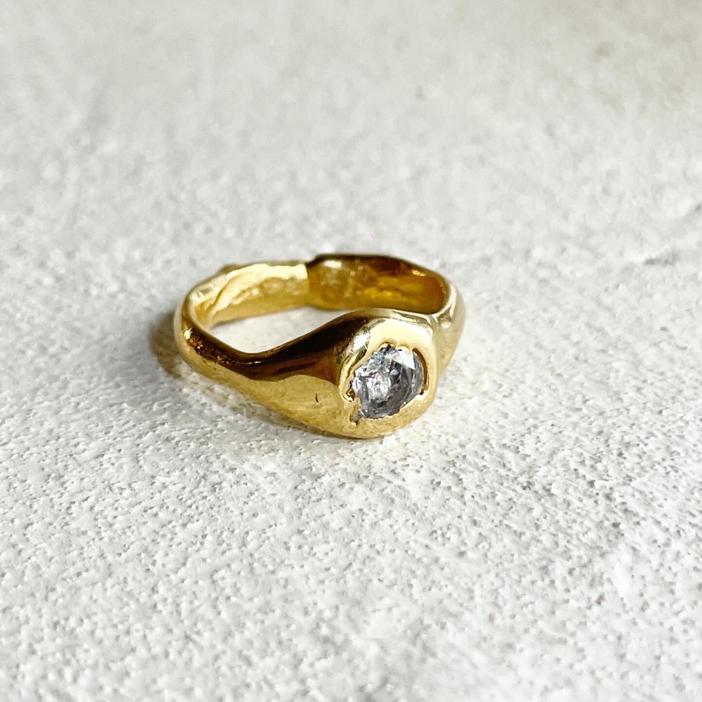 Hidden Treasure Liquid Love Band Ring